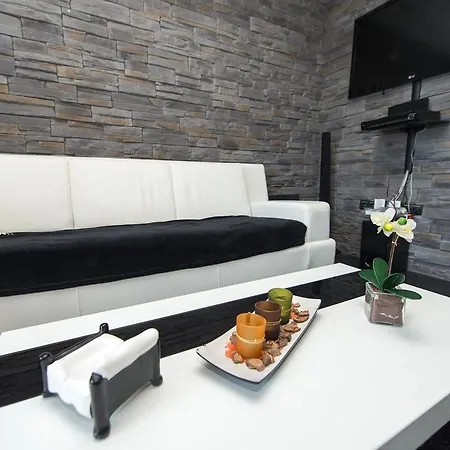 Adi Apartment *